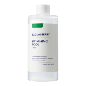 Frasco de tónico exfoliante EQQUALBERRY Swimming Pool, ideal para hidratar la piel. Mercoshop Perú.
